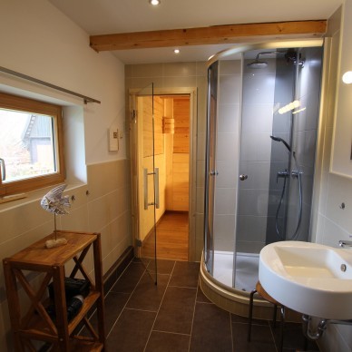 Ferienhaus »Scheune« - Bad mit Sauna in der »Scheune«